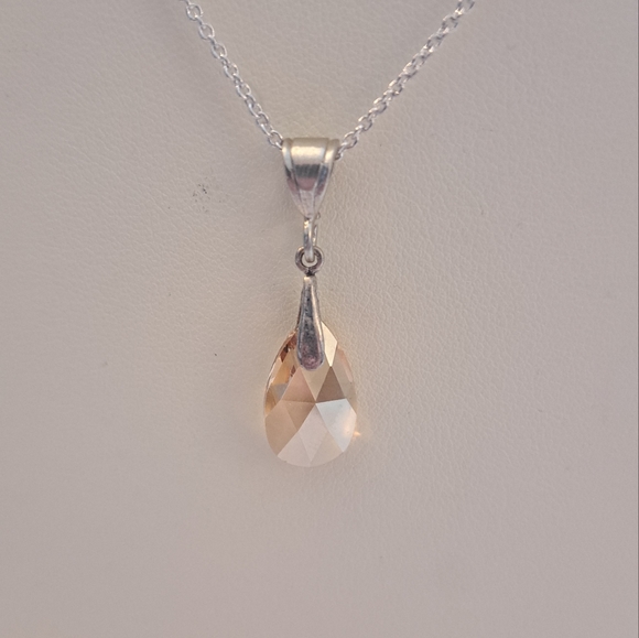 Swarovski Crystal Necklace - Picture 3 of 3